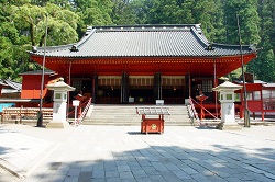 二荒山神社拝殿