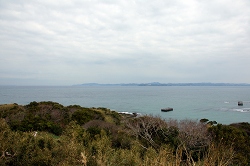 洲崎灯台対岸の三浦半島