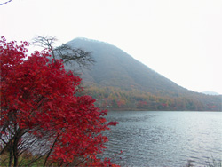 紅葉と榛名富士・榛名湖
