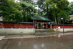 尾崎神社神門