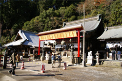 太平山神社本殿