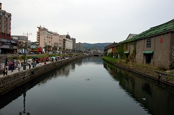 浅草橋から中央橋方向の運河