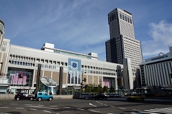 札幌駅とJRタワー
