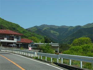 鳴神山