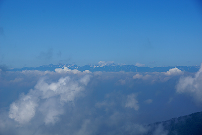 遠くに見えた穂高連峰と槍ヶ岳